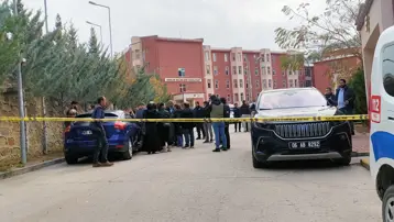 Üniversiteyi ayağa kaldıran memur susma hakkını kullandı