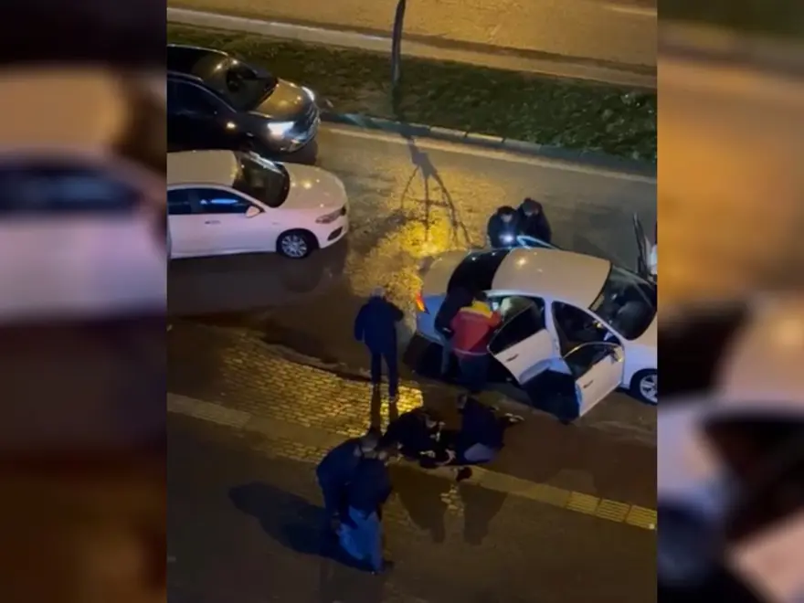 Bursa'da film gibi operasyon. Pompacı kılığına girdi, bombalı araba böyle yakalandı 1 Bursa'da film gibi operasyon. Pompacı kılığına girdi, bombalı araba böyle yakalandı 1