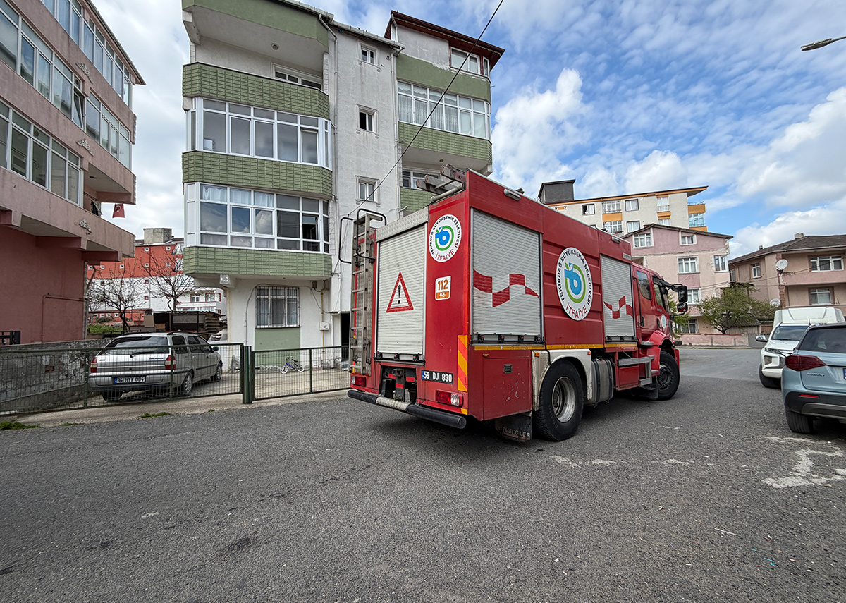 Fırından çıkan yangın mutfağı sardı