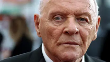 88 yaşındaki Anthony Hopkins çocukluk hayalini gerçekleştirdi