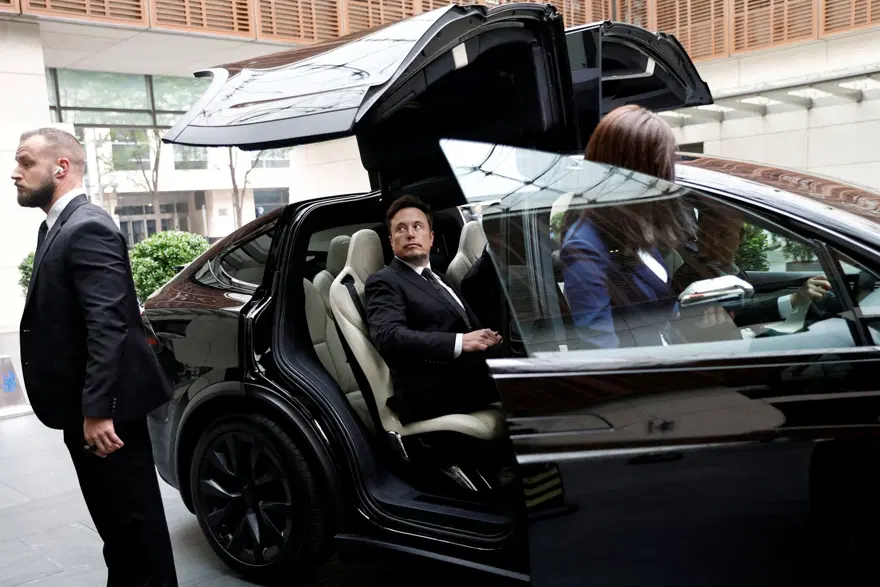 Tesla ve Çinli üreticiler milyonlarca aracı geri çağırıyor 1