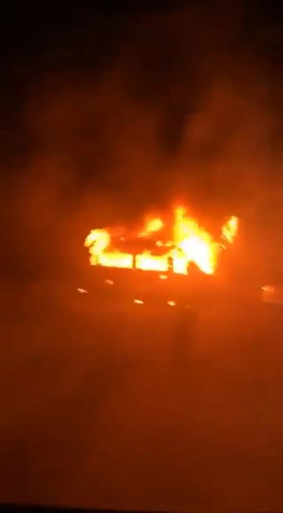 İsrailliler, Batı Şeria'da çok sayıda ev ve aracı ateşe verdi