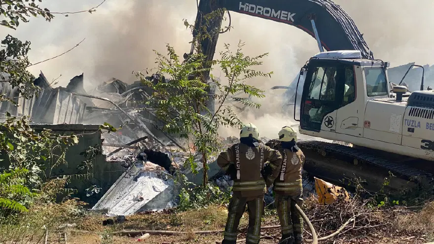 İstanbul Tuzla'da lojistik deposunda yangın 2