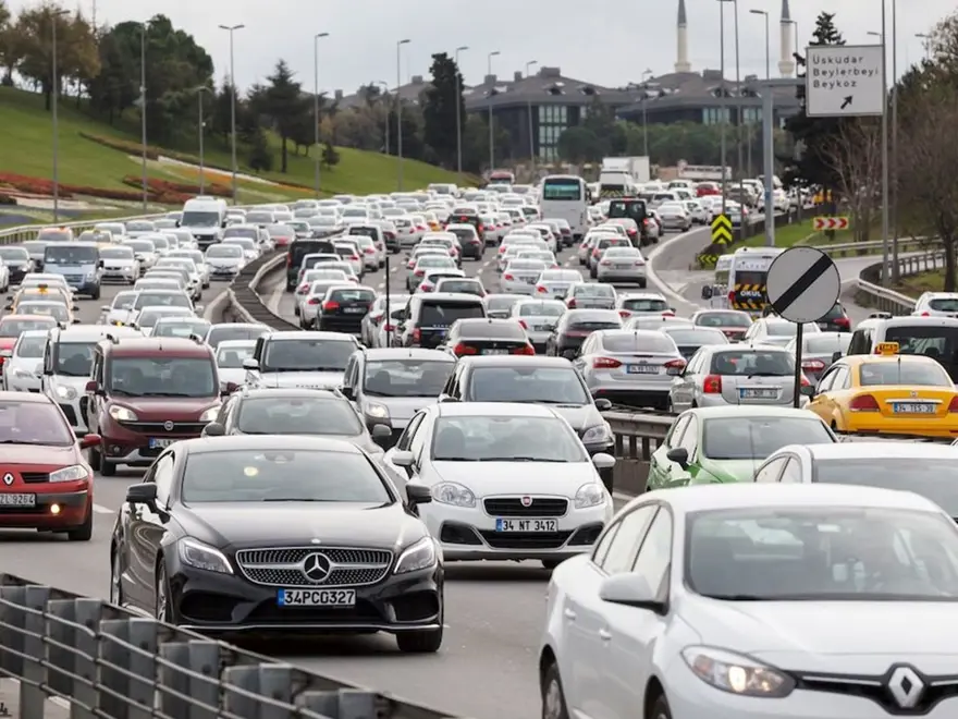 EHLİYETİNİ YENİLEMEYENLERE KÖTÜ HABER 2