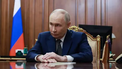 Putin'den Trump'a yanıt: Arktik’in keşfini her halükarda sürdüreceğiz