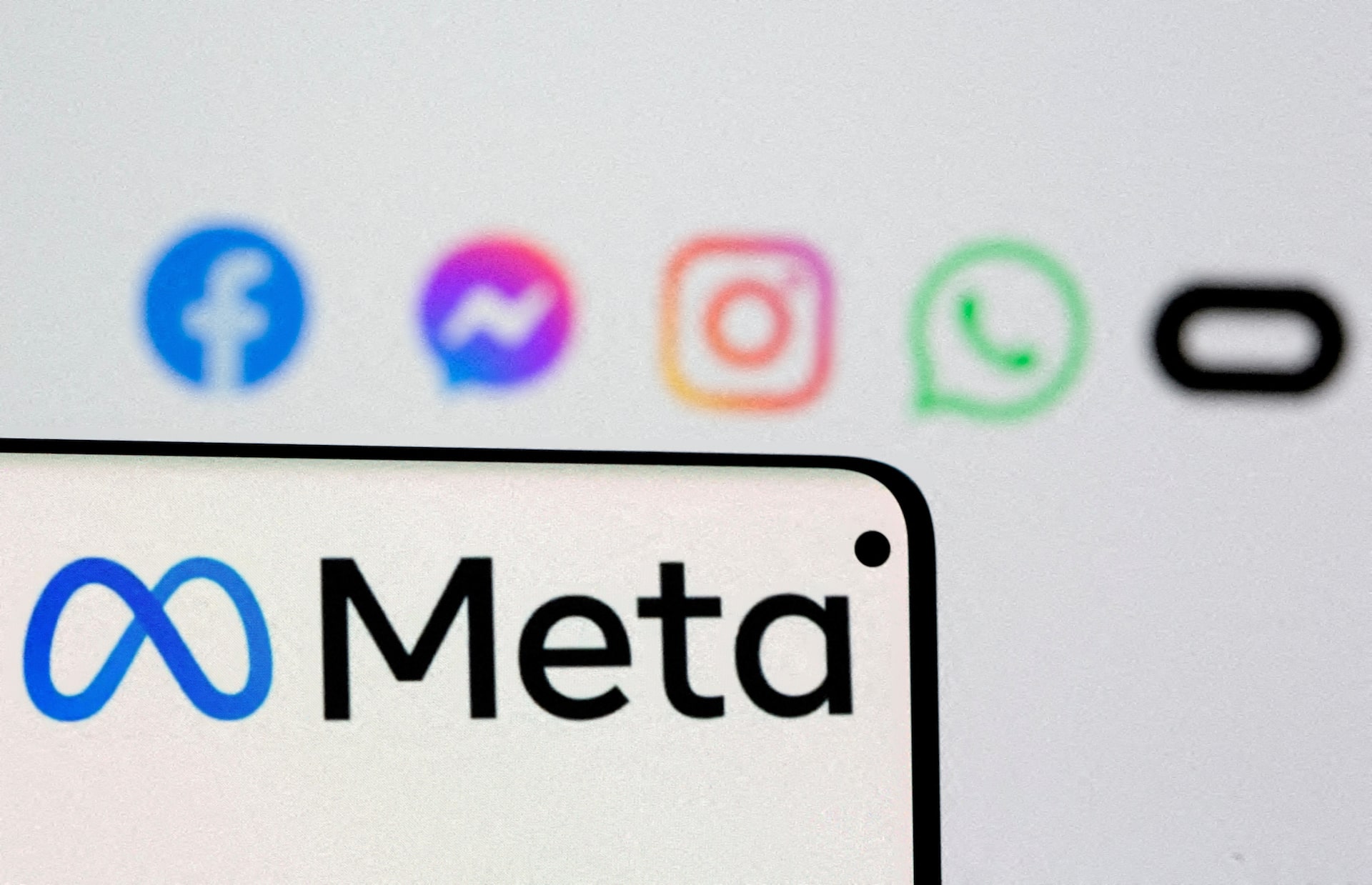 Mahkeme "Çocuklar zarar görüyor" dedi, Meta'ya 567 milyon dolar ceza kesti haber görseli