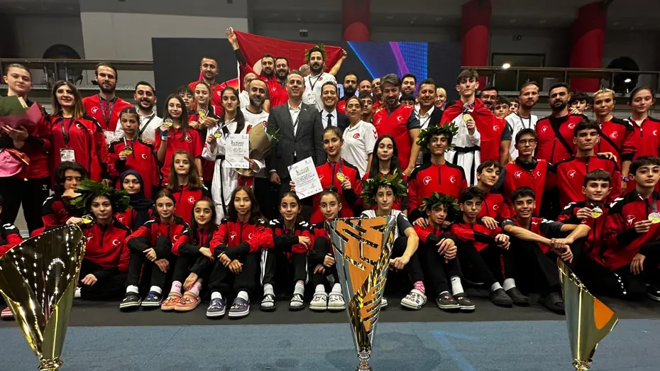 Milli taekwondocular Avrupa şampiyonu