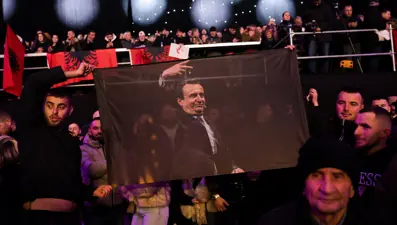 Kosova, erken seçim için sandık başında