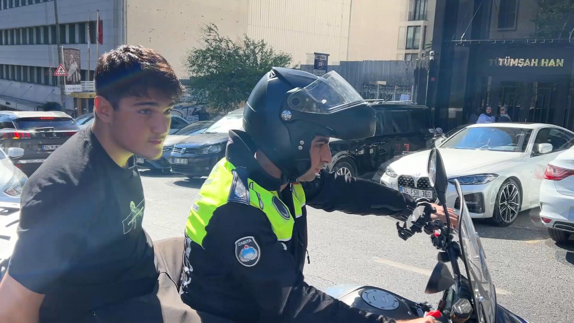 YKS öncesi zamanla yarış: Motosikletli zabıta öğrenciyi sınava ulaştırdı