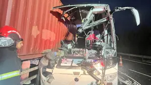 Osmaniye'de yolcu otobüsü TIR'a çarptı: 7 ölü