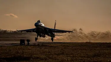 Ukrayna'ya ait bombardıman uçağı, ülkenin Hmelnitski bölgesinde düştü
