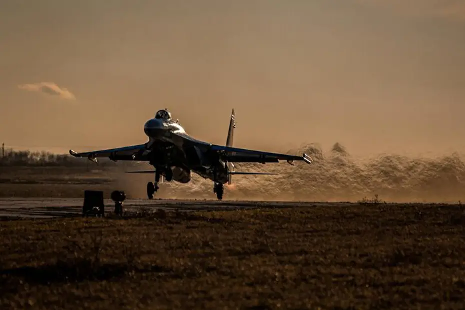 Ukrayna'ya ait bombardıman uçağı, ülkenin Hmelnitski bölgesinde düştü