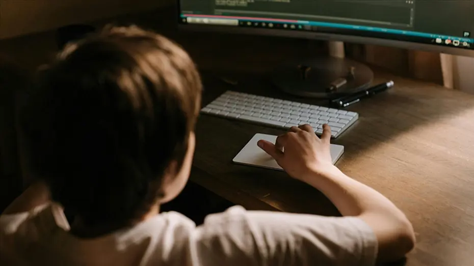 Çocuklarda yapay zeka bağımlılığı: 11 yaşındaki çocuk, intiharı konuştu