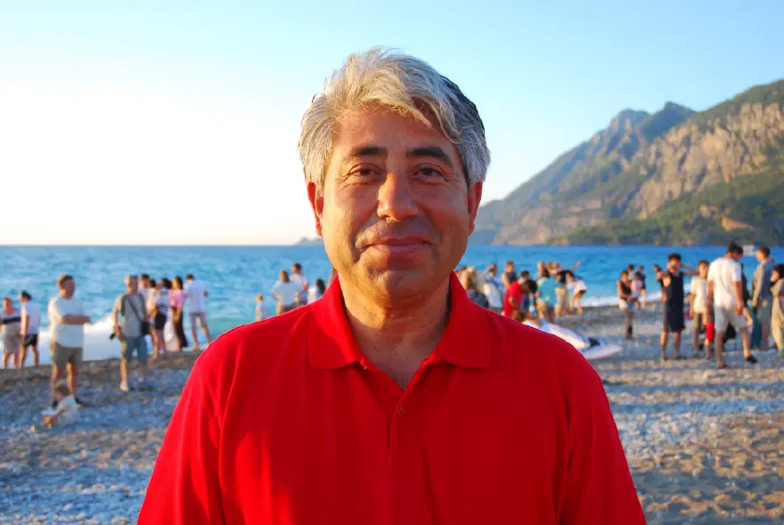 "62 YAVRU DENİZ KAPLUMBAĞASI DENİZLE BULUŞTU" 3 "62 YAVRU DENİZ KAPLUMBAĞASI DENİZLE BULUŞTU" 3