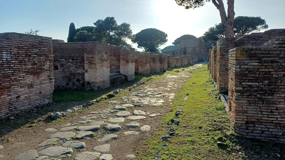 Bütün yollar Roma'ya çıkmıyormuş. Araştırmaya göre İstanbul daha merkezi