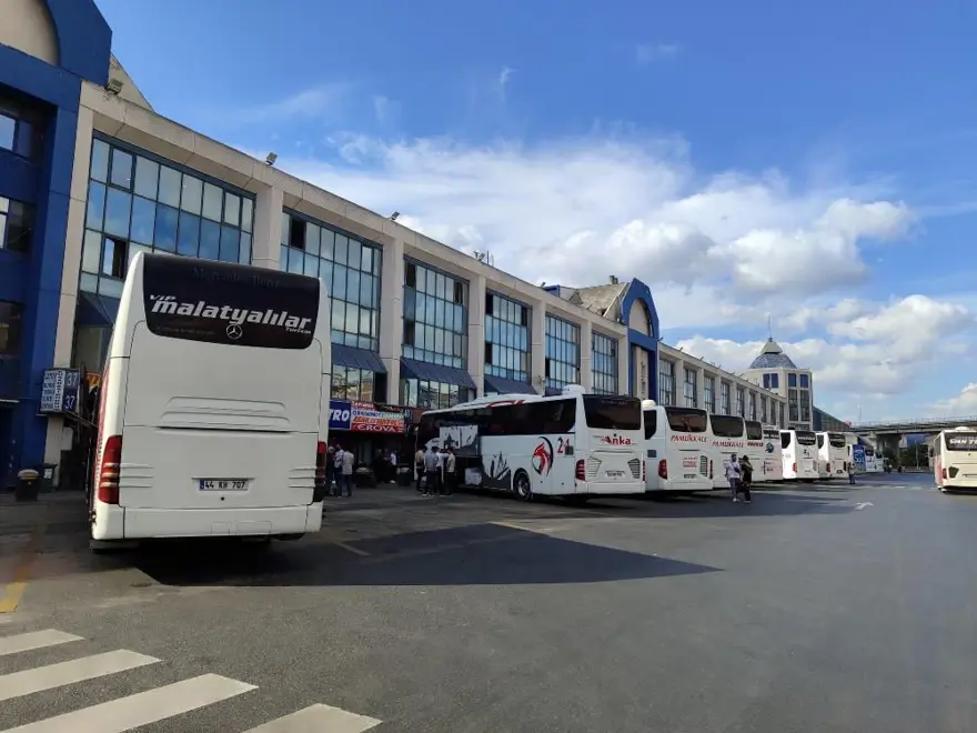 15 Temmuz Demokrasi Otogarı için “alt katları boşaltılsın”çağrısı 15 Temmuz Demokrasi Otogarı için “alt katları boşaltılsın”çağrısı