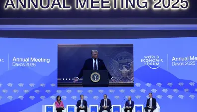 Trump Davos'a video konferansla katıldı: Petrol fiyatlarını düşüreceğim