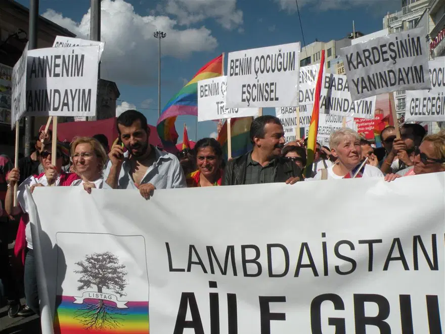 İstanbul'dan 'gökkuşağı' geçti 3
