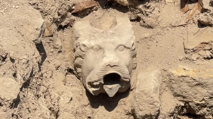 Küçükçekmece Gölü kıyısındaki antik kentte heyecanlandıran keşif Küçükçekmece Gölü kıyısındaki antik kentte heyecanlandıran keşif