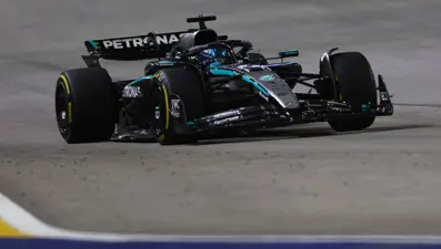 Formula 1 Singapur GP'sinde kazanan George Russell!