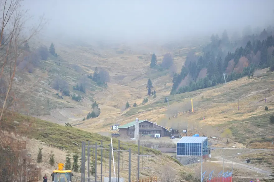 Türkiye'nin ilk kayak merkezindeki oteller sezona hazır! "Tek eksiğimiz kar" 1