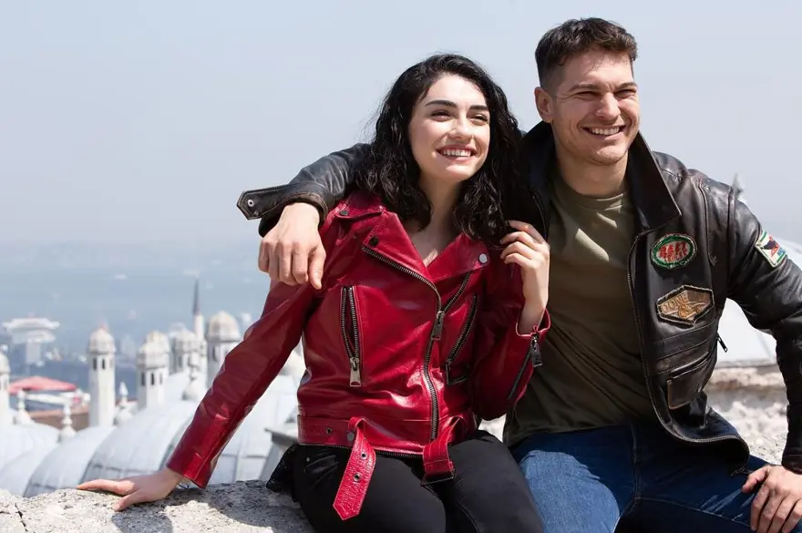 Hazar Ergüçlü yapımcı oluyor 4 Hazar Ergüçlü yapımcı oluyor 4