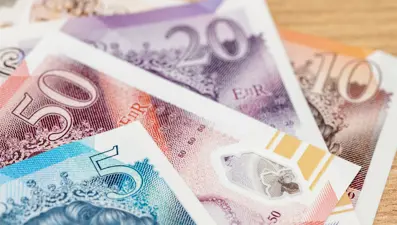 Dövizde yapay zeka etkisi: Sterlin ve Kron yükselişte