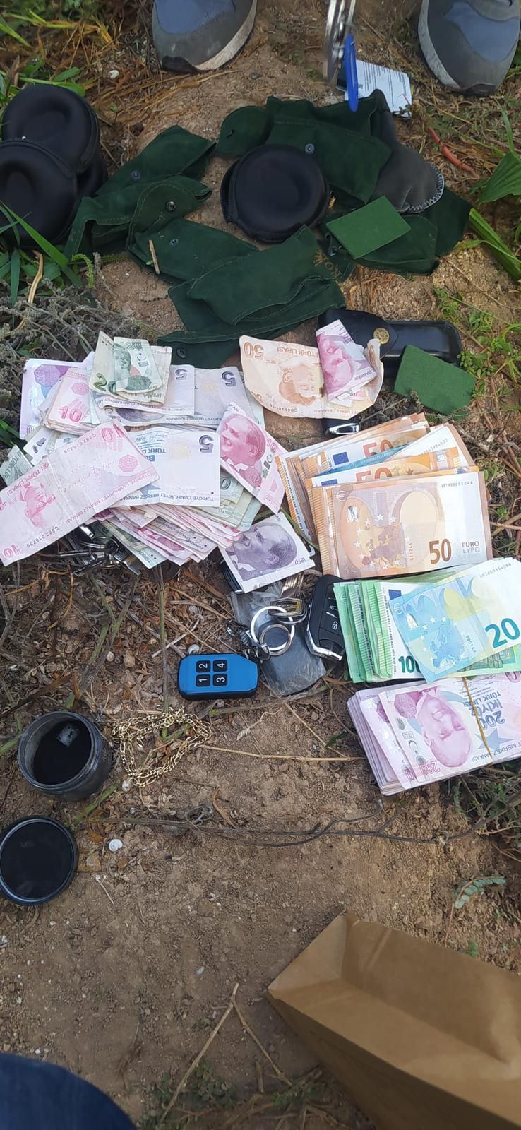 Almanları dolandıran çeteye 6 ilde operasyon: 30 gözaltı