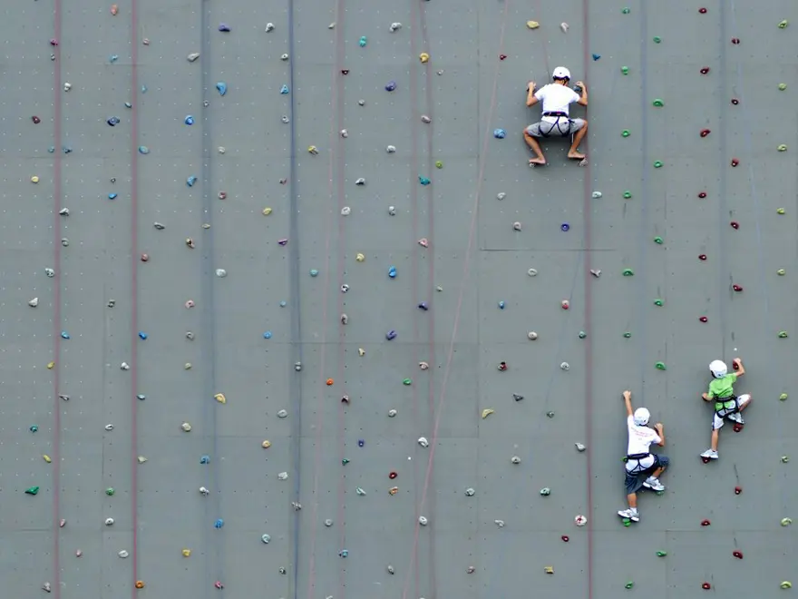 Tırmanma Duvarı 20 Tırmanma Duvarı 20