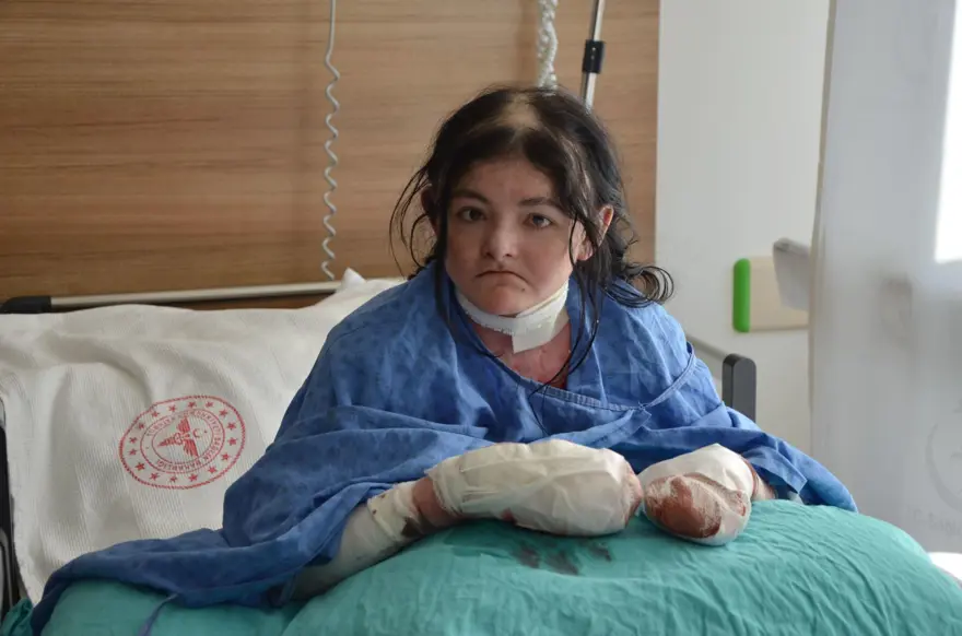 20 yıldır parmaklarını kullanamıyordu: Amerikalı Arias Türkiye'de şifa buldu 