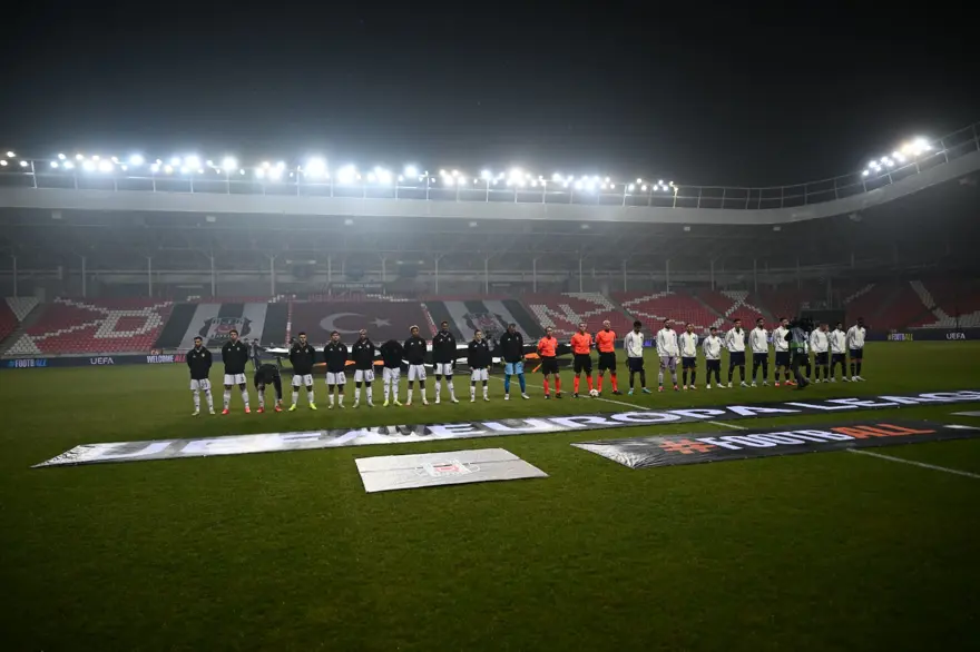 Beşiktaş ve Galatasaray maçlarından galibiyet çıkmadı 20