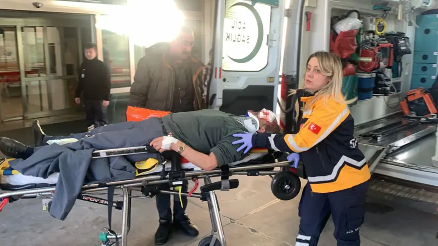 Karaman'da 13 araç birbirine girdi: 1'i ağır 7 yaralı 14