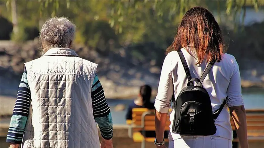 MS hastalığı (Multipl Skleroz) nedir, neden olur? MS belirtileri nelerdir? Safiye Soyman'ın oğlu Harun Akaröz'ün vefatı sonrası gündemde 2 MS hastalığı (Multipl Skleroz) nedir, neden olur? MS belirtileri nelerdir? Safiye Soyman'ın oğlu Harun Akaröz'ün vefatı sonrası gündemde 2