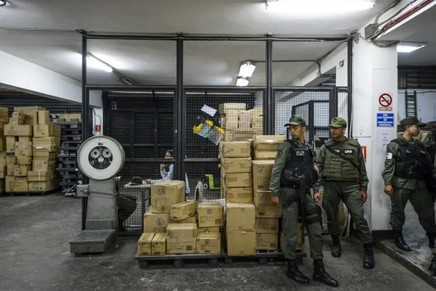 Venezuela en değerli parasını tedavülden kaldırdı 15
