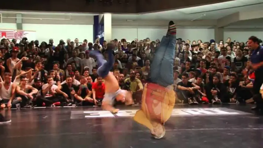 İşyerinde uyuduğuna pişman ettiler 1