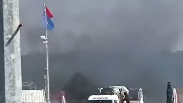 Tuzla'da balıkçı barınağında lastik yangını