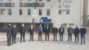 İki öğretmene okul önünde darp İki öğretmene okul önünde darp
