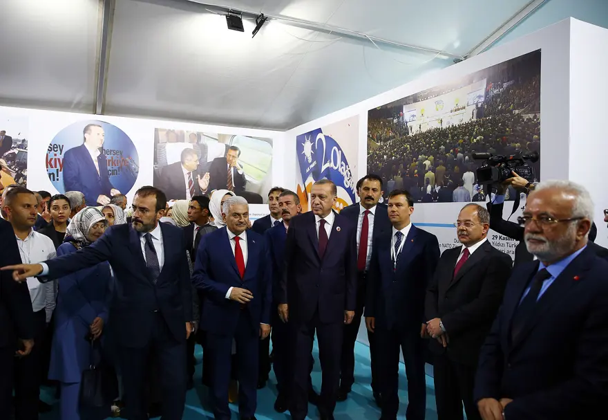 AK Parti kuruluşunun 16. yıl dönümünü kutladı 33