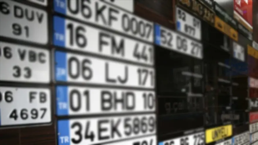 Araç sahipleri dikkat. Plakalarınızı kontrol edin, yasa yürürlüğe girdi, 5 yıl hapis, 280 bin lira cezası var Araç sahipleri dikkat. Plakalarınızı kontrol edin, yasa yürürlüğe girdi, 5 yıl hapis, 280 bin lira cezası var