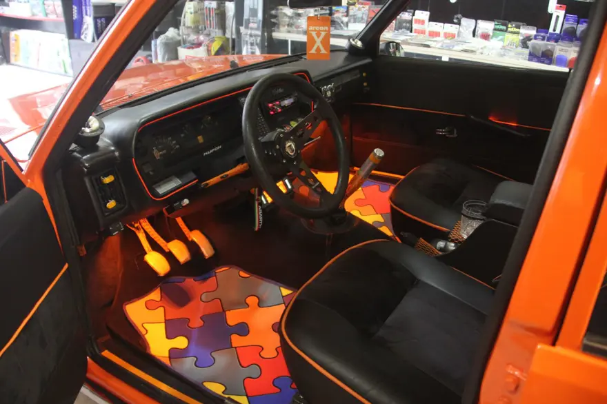 1978 model, yarım milyonluk araç: 1 yıldır iş yerinde dekor olarak duruyor 1