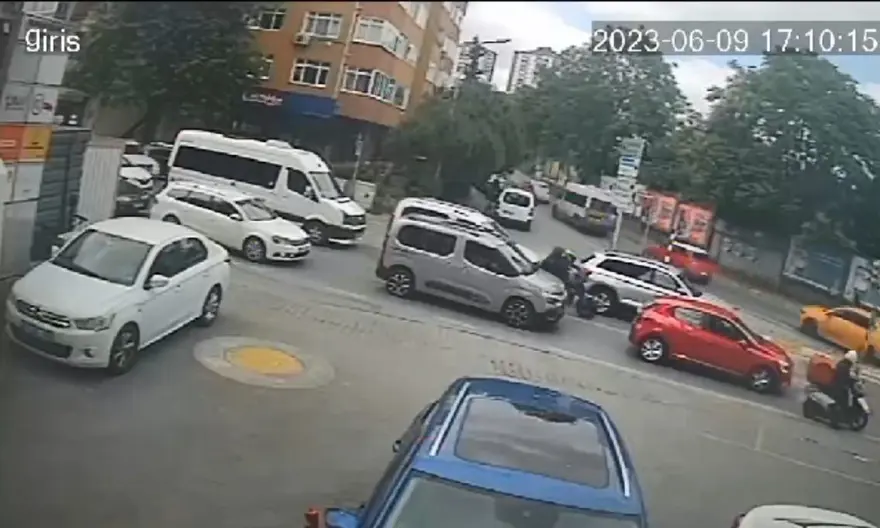 Mutemeti kırmızı ışıkta soydular (Kadıköy'de 800 bin liralık hırsızlık) 1