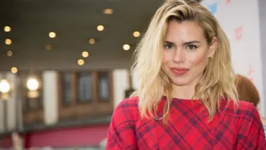 Billie Piper: Şöhret yüzünden tedavi gördüm