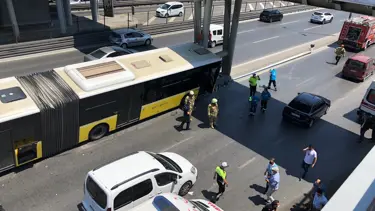 Beylikdüzü'de İETT otobüsü kazası: 19 yaralı