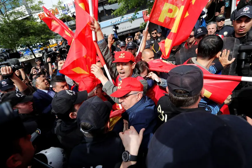 Bakırköy'de 1 Mayıs coşkusu 16