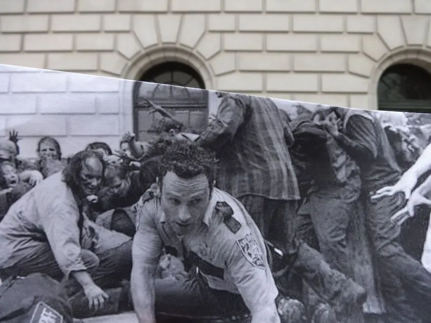 The Walking Dead: Days Gone Bye 23