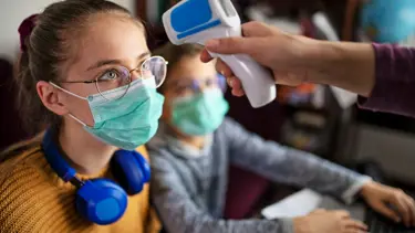 Bilim insanları açıkladı: Çocuklar neden Covid-19’dan daha az etkileniyor?