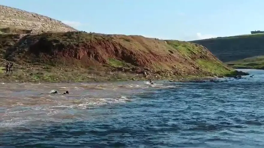 Derede can pazarı: 3 kadın son anda kurtarıldı, 13 yaşındakiDavut kayıp 6 Derede can pazarı: 3 kadın son anda kurtarıldı, 13 yaşındakiDavut kayıp 6