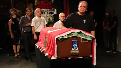 Semih Sergen son yolculuğuna uğurlandı