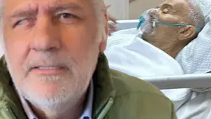 Ferdi Tayfur'un oğlu Timur Turanbayburt'tan ilk açıklama: Babam bana küs gitti! Ferdi Tayfur'un oğlu Timur Turanbayburt'tan ilk açıklama: Babam bana küs gitti!