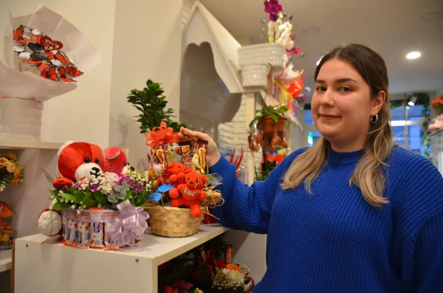 14 Şubat Sevgililer Günü'nün vazgeçilmeziydi: Yerini yeni nesil buketlere bıraktı 4 14 Şubat Sevgililer Günü'nün vazgeçilmeziydi: Yerini yeni nesil buketlere bıraktı 4